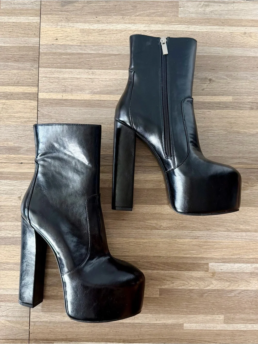 Steve Madden Black Leather Platform Chunky Heel Ankle Boots, women’s size 6